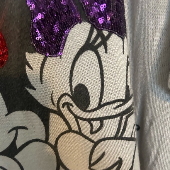 Torrid Disney Sweater Top Womens 6 Gray Minnie Daisy Sequin Bow Scrappy V-Neck - Picture 6 of 10